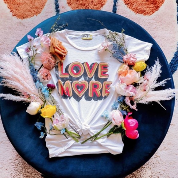 Love More Dazey LA T-Shirt White - Picture 3 of 6